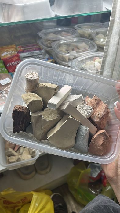 Глина тас кесек мел