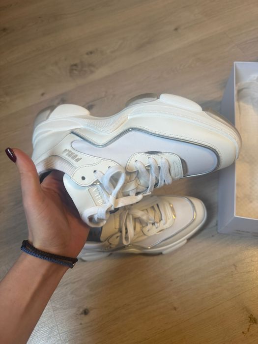 Furla маратонкии