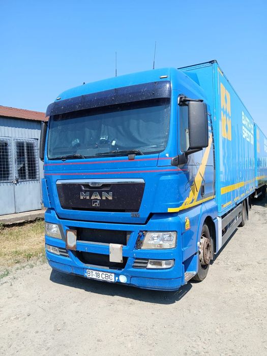 MAN TGX26440 6X2-2 BL Primul proprietar in Romania; camionul se vinde impreuna cu remorca.