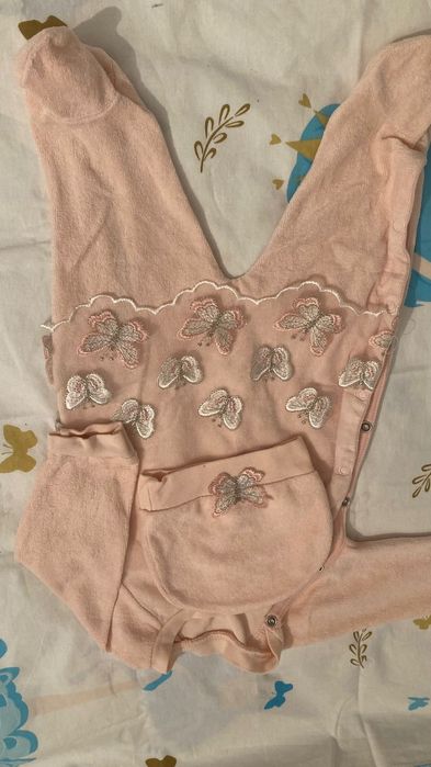 Продам вещи для новорожденных девочек
