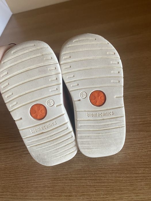 Adidasi Biomecanics- marimea  20