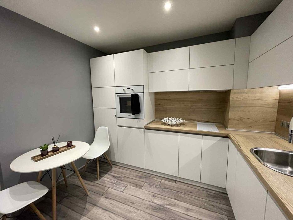 Дава се под наем Двустаен апартамент в София, Студентски град - 65 кв.м за 600 € - Снимка #2