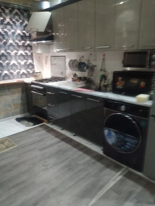 Uy sotiladi 1,7sotu tinch maxala 6xona Xasanboy da