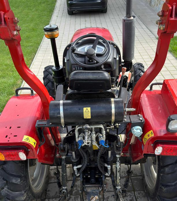 Tractor Macao Universal U400