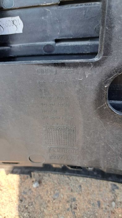 Дясна страна, предна броня за ауди Q3 8u