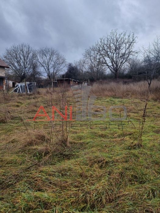 Парцел в София, област-с.Елешница площ 800 цена 80000