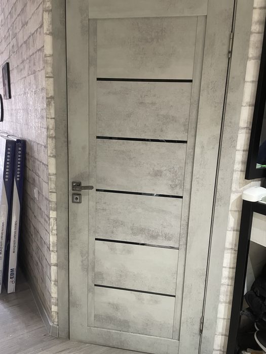 Продаю 2 межкомнатные двери