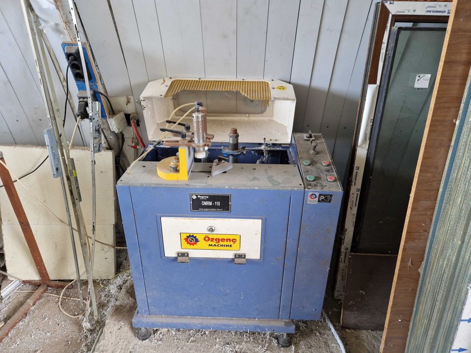 Машини за производство на дограма