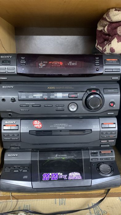 Музкальный центр SONY