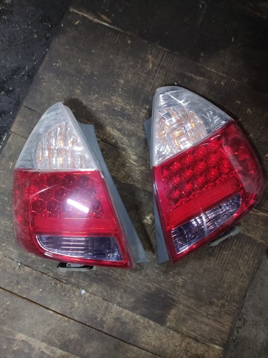 Фонарь Honda Fit