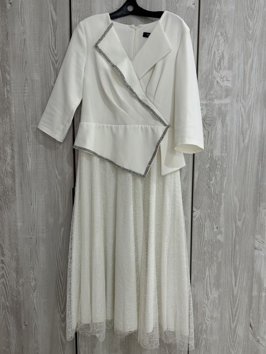 Нарядное платье