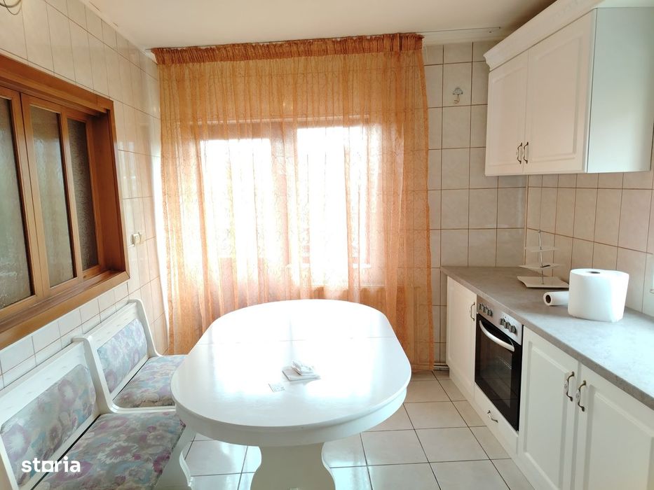 Casa D+P+E, 196 mp, teren 580mp, la 300 m de Hotel Belaria