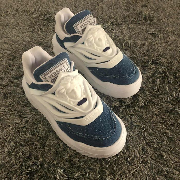 Adidași  Versace