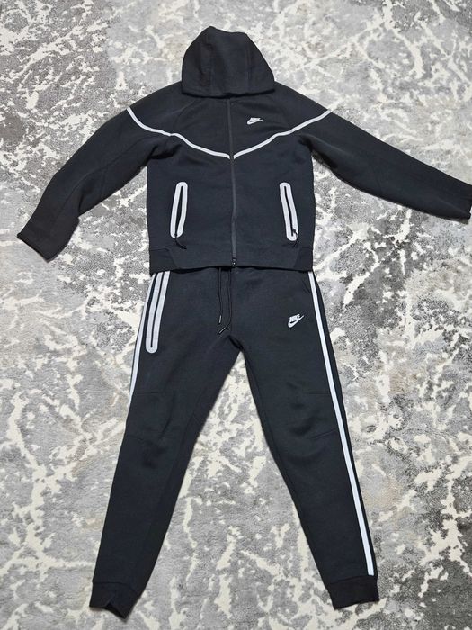 Nike tech reflectorizant