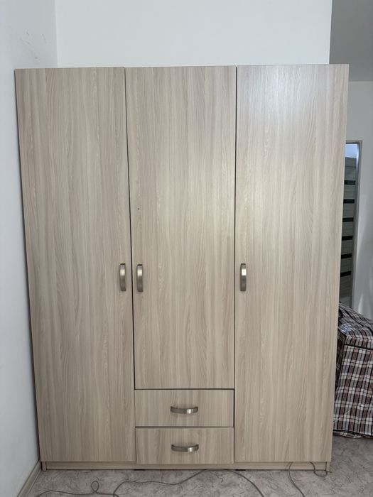 Продается шкаф