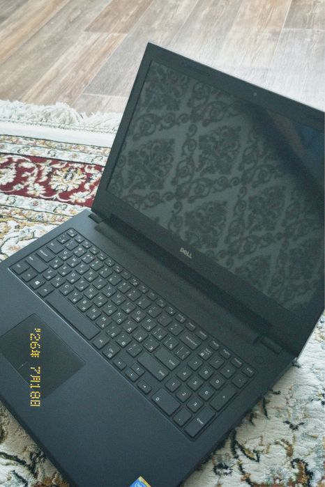 модель-Dell Vostro 15