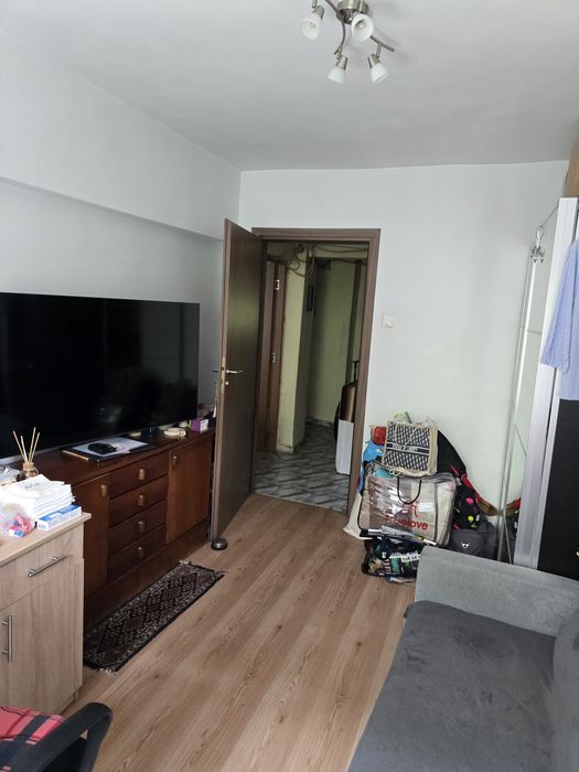 Vand apartament 3 camere  Lacul Tei