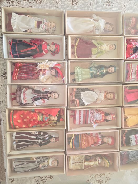 Куклы керамические.