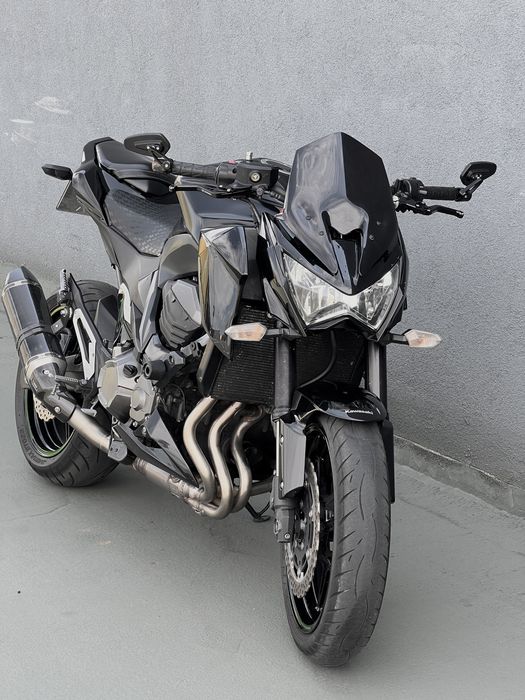 Kawasaki Z800.