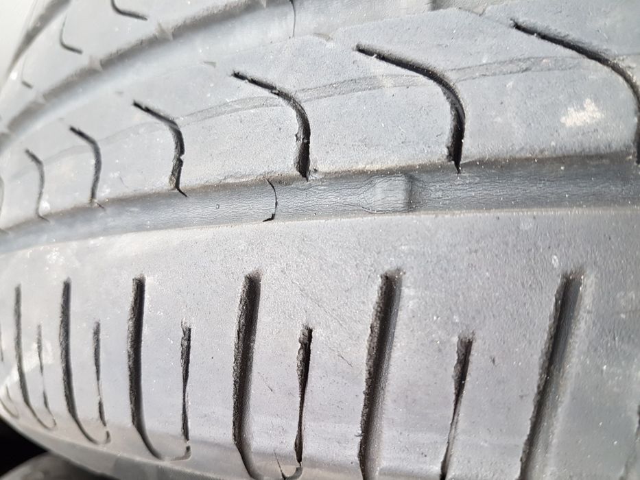 2 бр. летни гуми Pirelli 225/60/17 5 mm DOT 4912