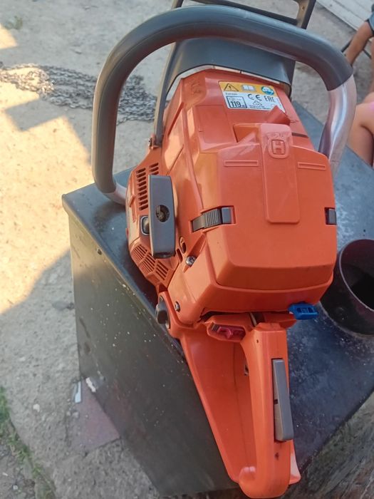 Vând Husqvarna sau fac schimb