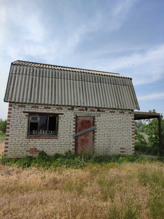 Продам дачный участок (дом)