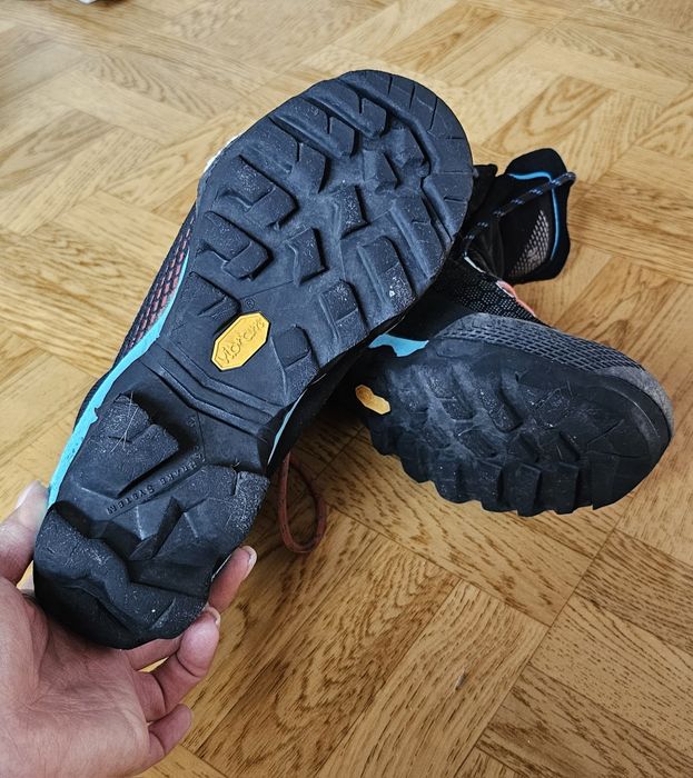 Трекинговые ботинки La Sportiva