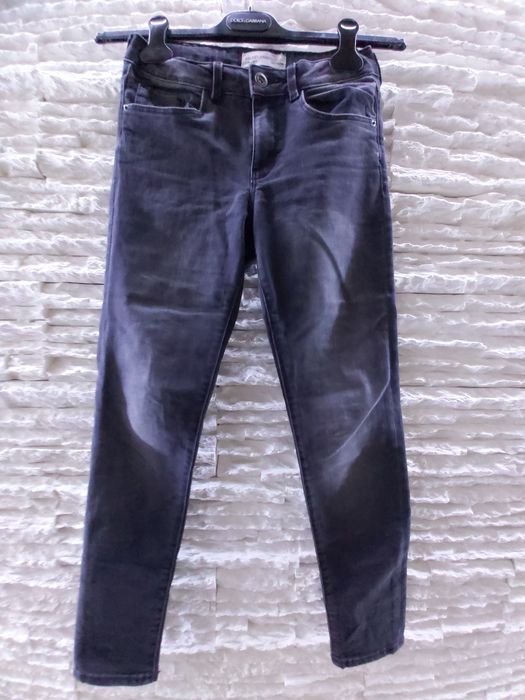 Blugi zara marimea 140
