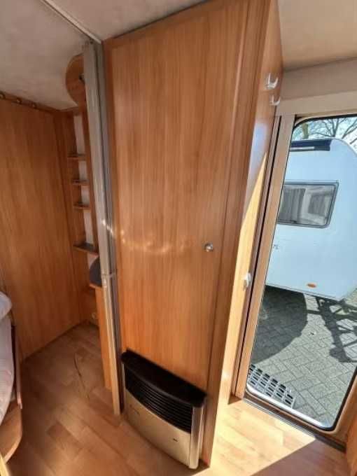 Каравана Adria Unica B, 5205 | French Bed
