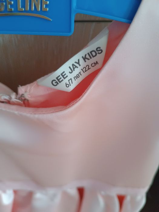 Платье для девочки нарядное