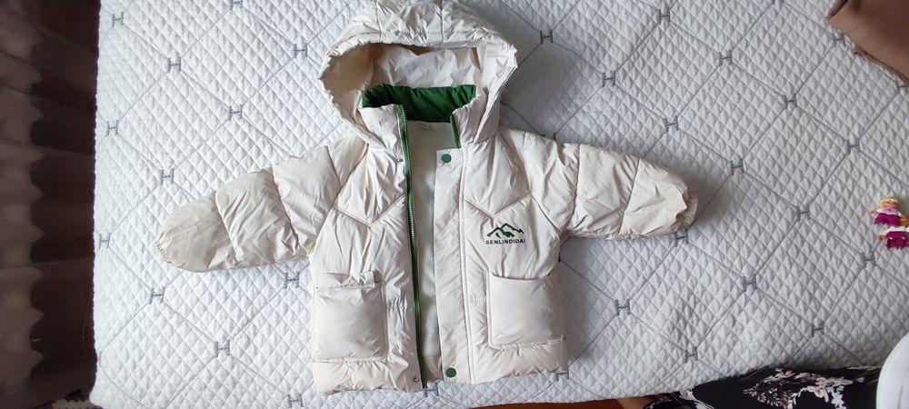 Куртка на девочку