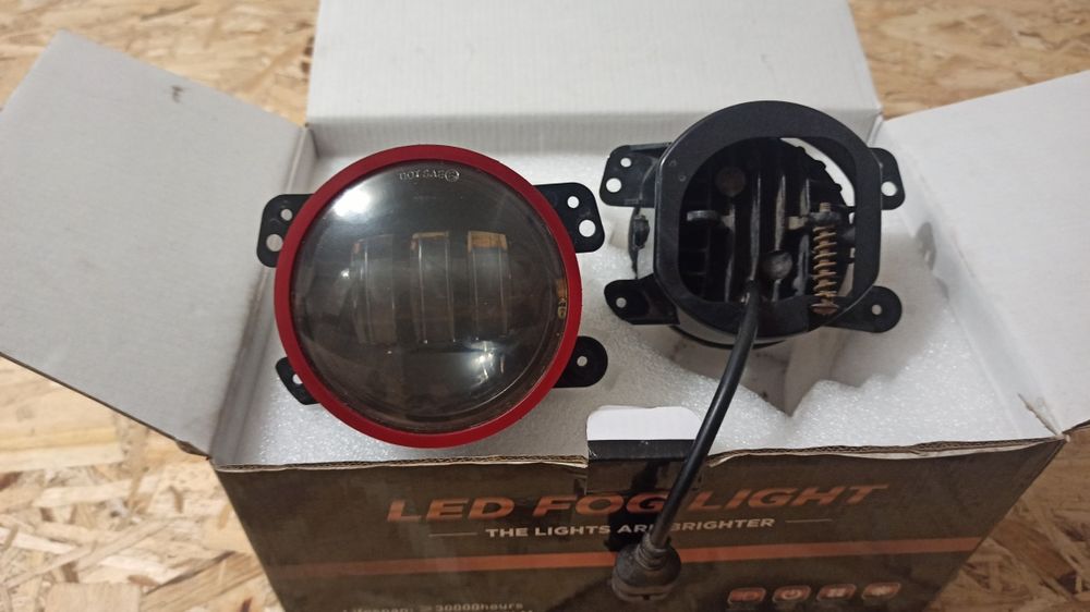 Противотуманки Led белые с чёткой СТГ