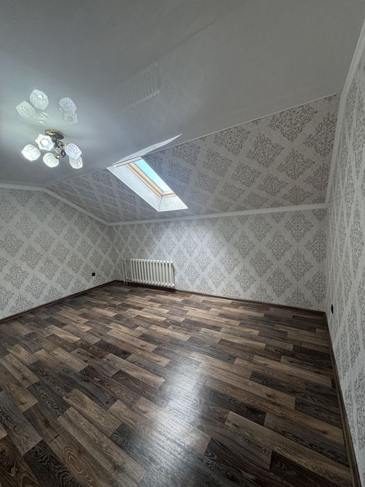 Продам 4 комнатную квартиру