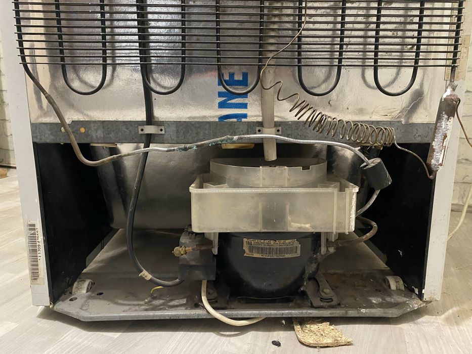 Холодильник в хорошем состоянии