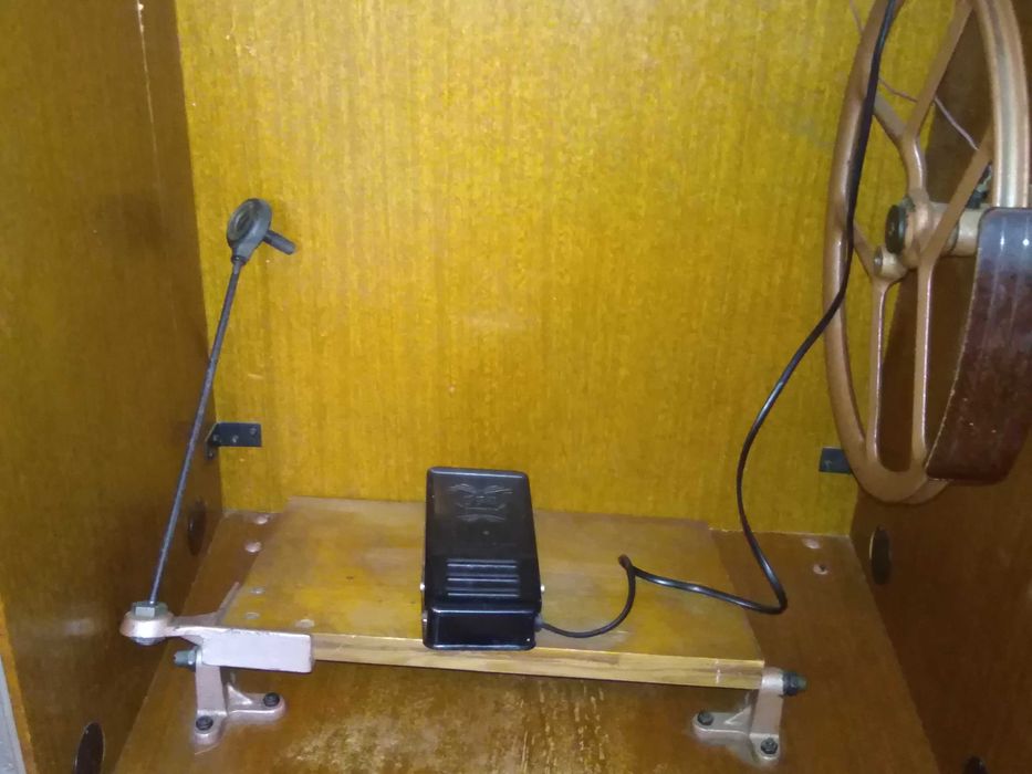 Швейная машинка Чайка класс 115-1