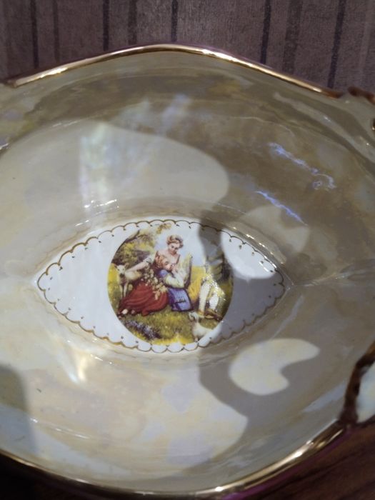 Ваза.фарфор.ручная работа