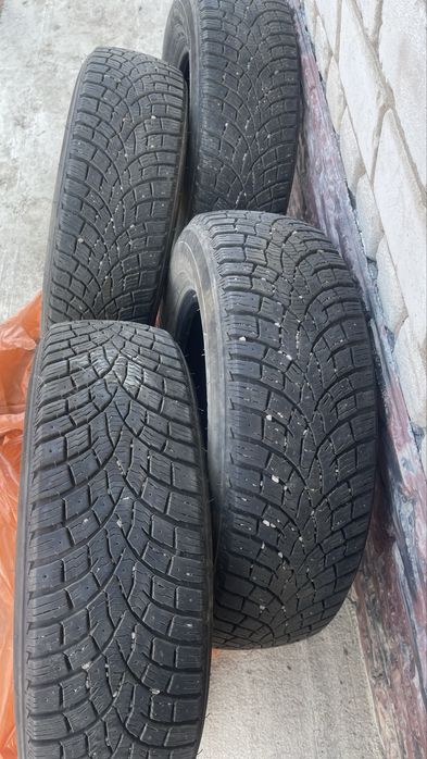 Резина Зима 215/70/r16