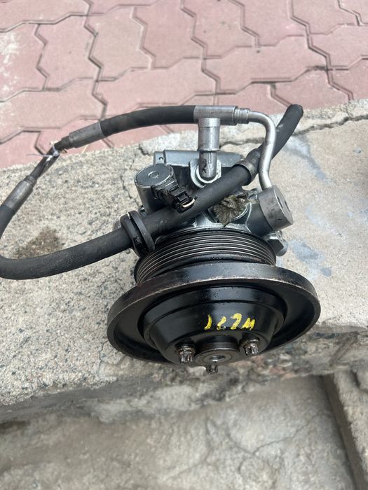 Насос гур на мерседес w221