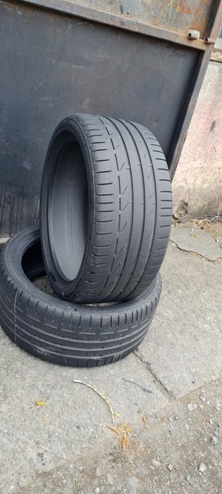 2 Anvelope Bridgestone 245 35 R18 Run-flat de vara