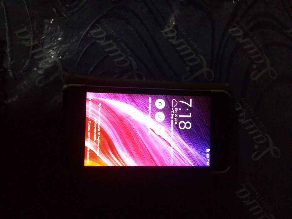 Телефоны ASUS и Nokia