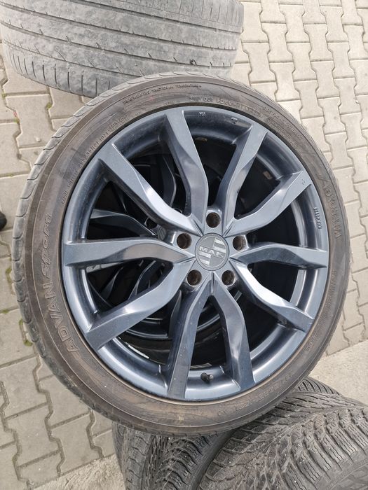 Гуми с Джанти за Audi Q7 295/35 R 21 Yokohama 2023