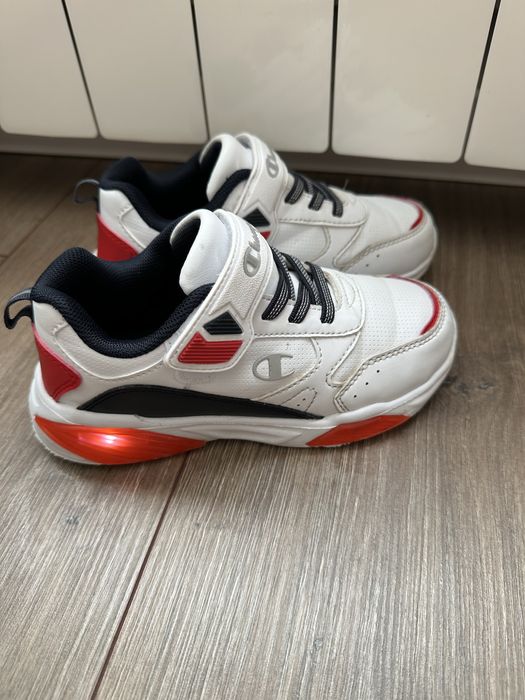 Спортни обувки Champion