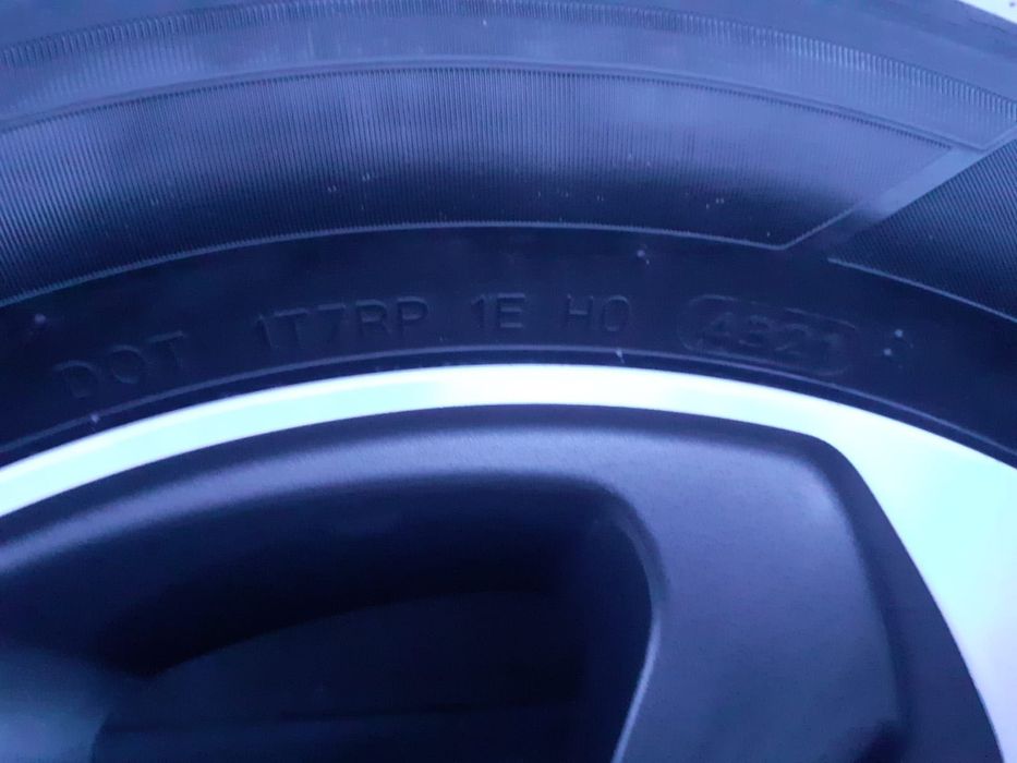 Set jante aliaj Hyundai 5x114,3 cu anvelope