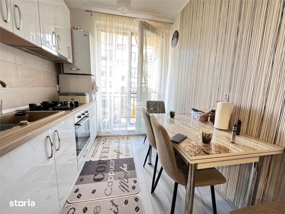 Apartament 3 camere 2 bai 2 balcoane in Selimbar