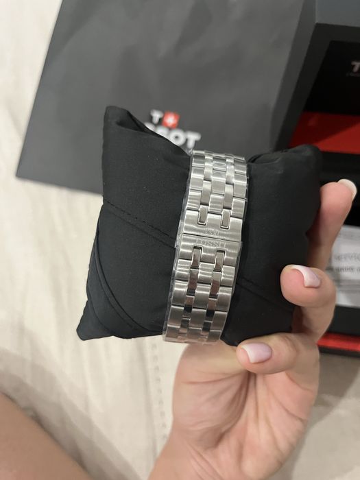 Часы Tissot мужсие новые
