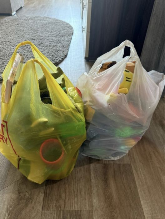 Пакеты игрушек продам