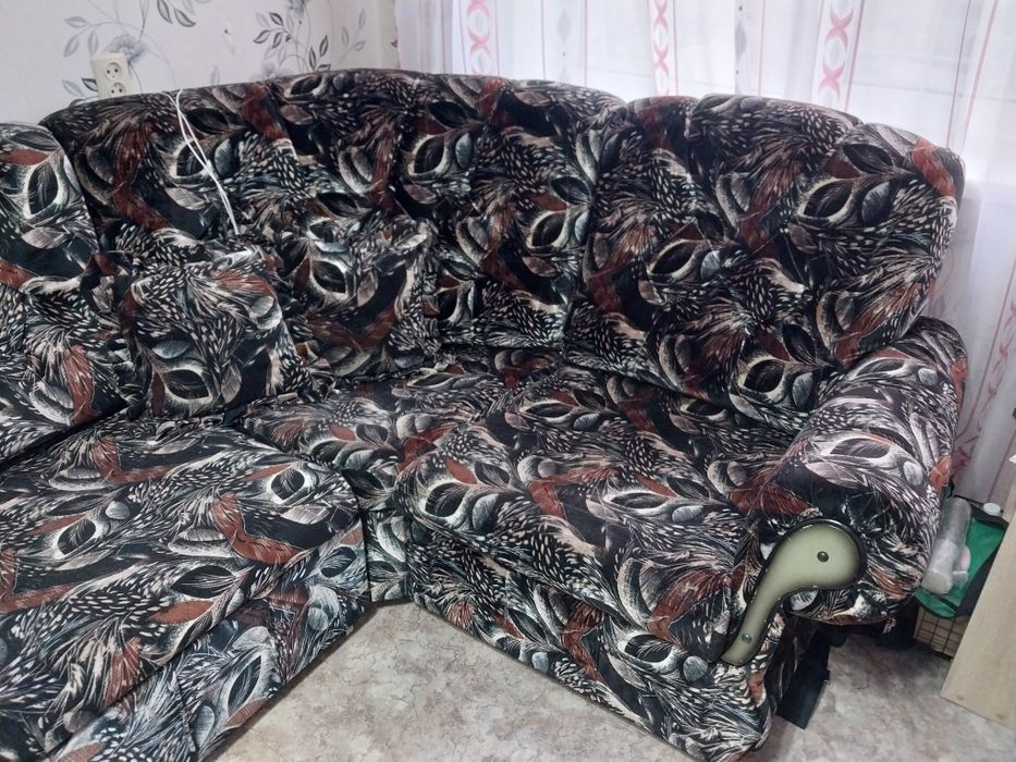 Продам или обменяю диван угловой