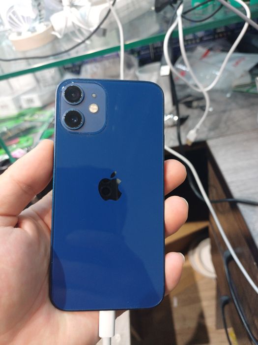 Iphone 12 mini blue