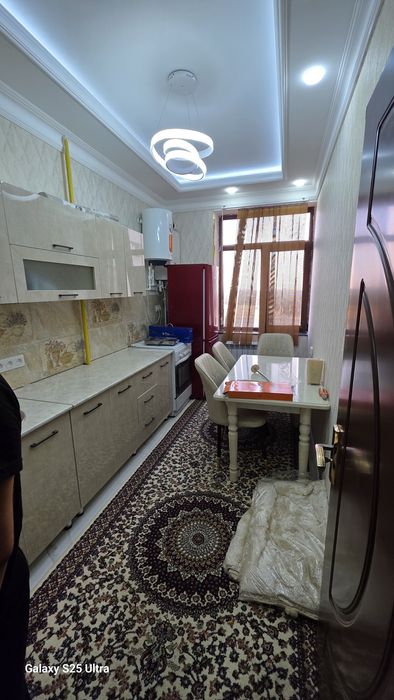 Срочно метро беруни 2.хонали оилага берилади навастройка