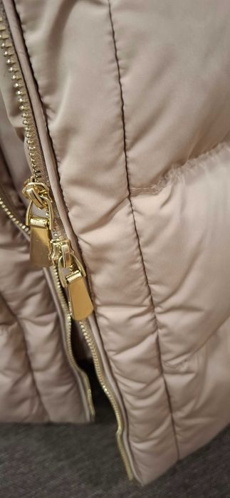 дамско пухено яке GUESS